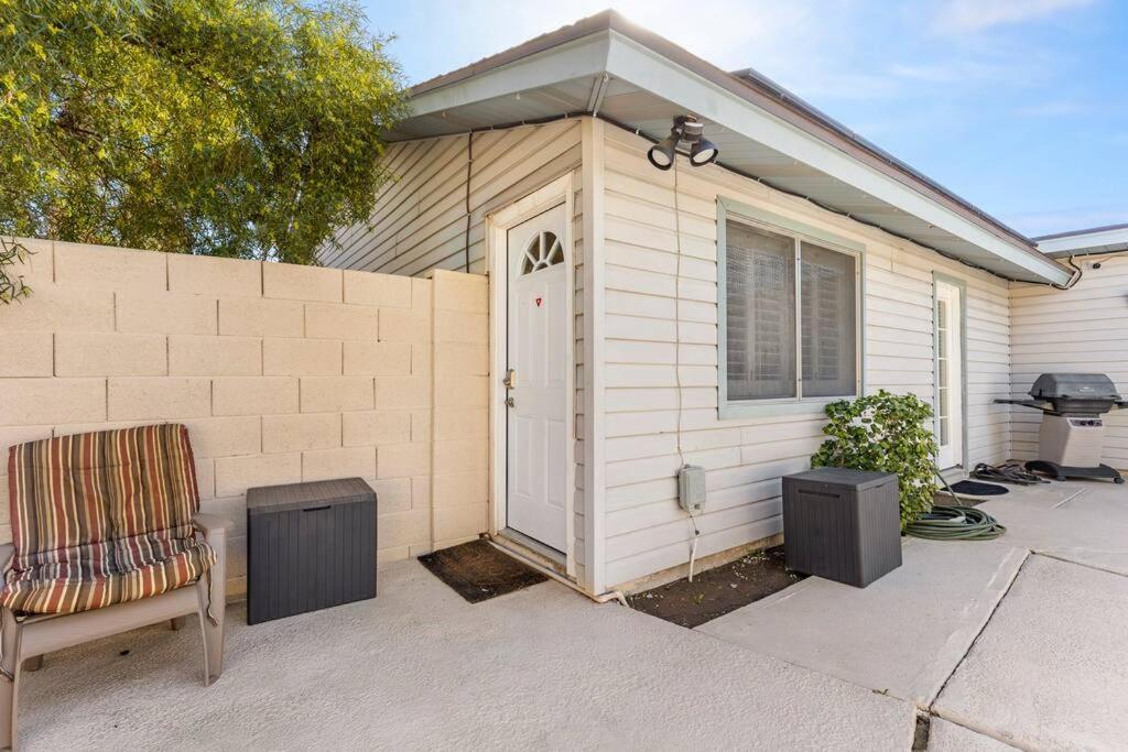 Charming Studio Overlooking The Pool. Phoenix Exterior photo